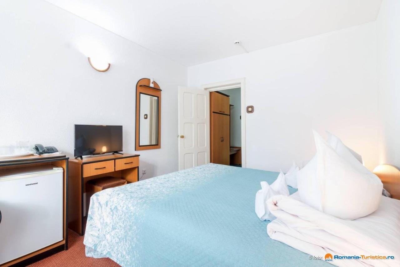 Hotel Bradul Durau Extérieur photo