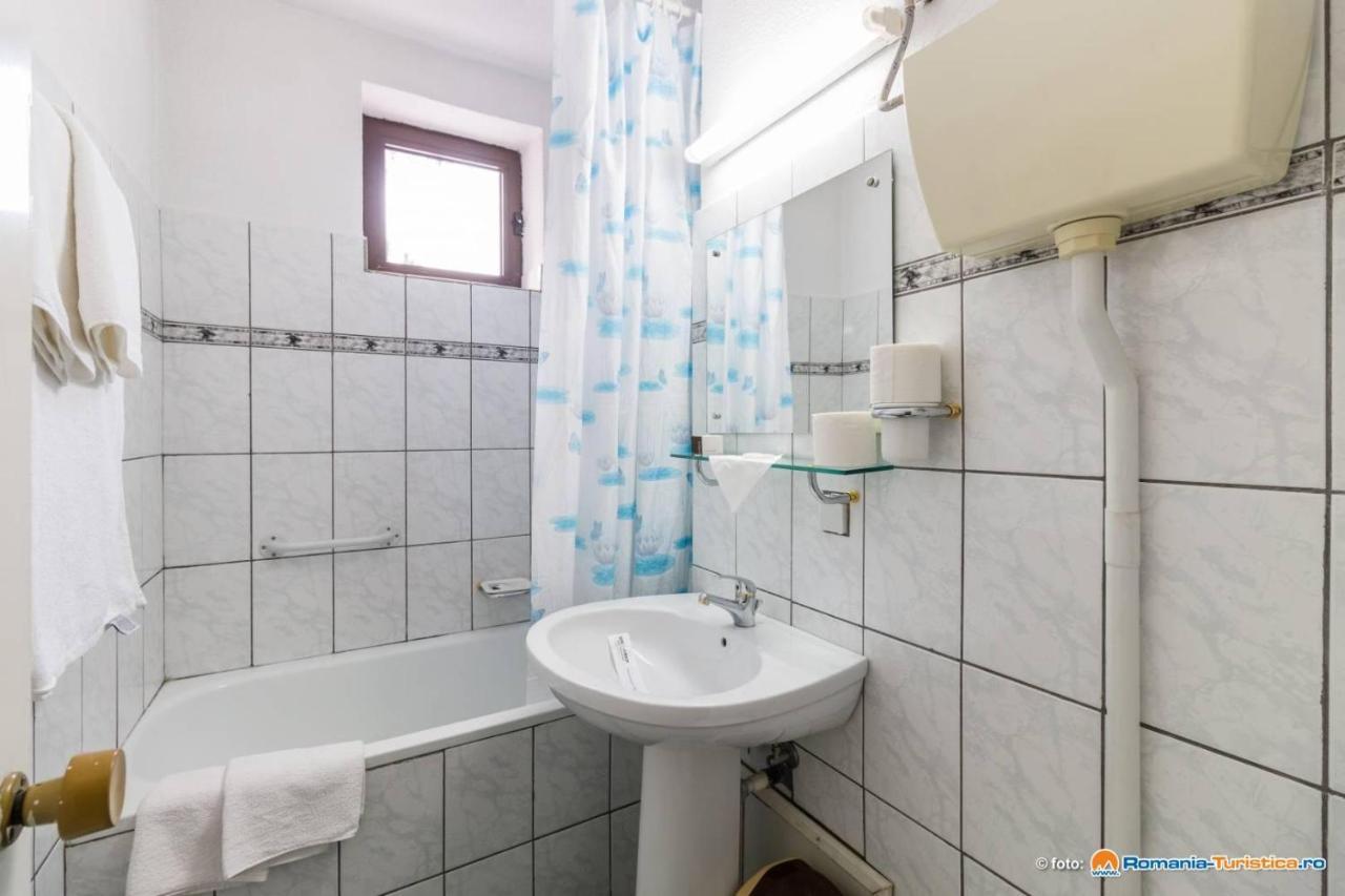 Hotel Bradul Durau Extérieur photo